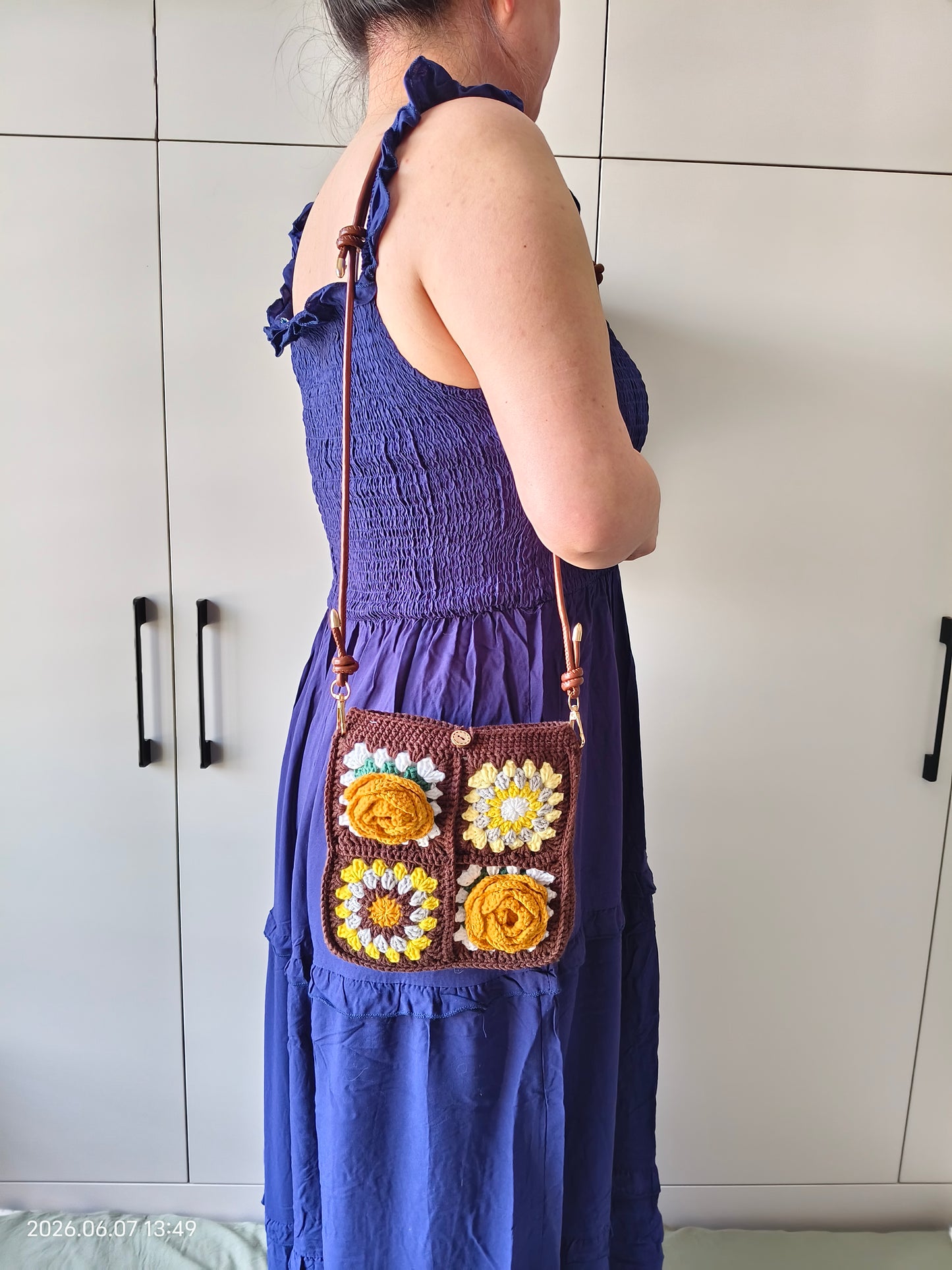 Crochet Granny Square Flower Bag | Handmade Shoulder Bag with Adjustable Strap