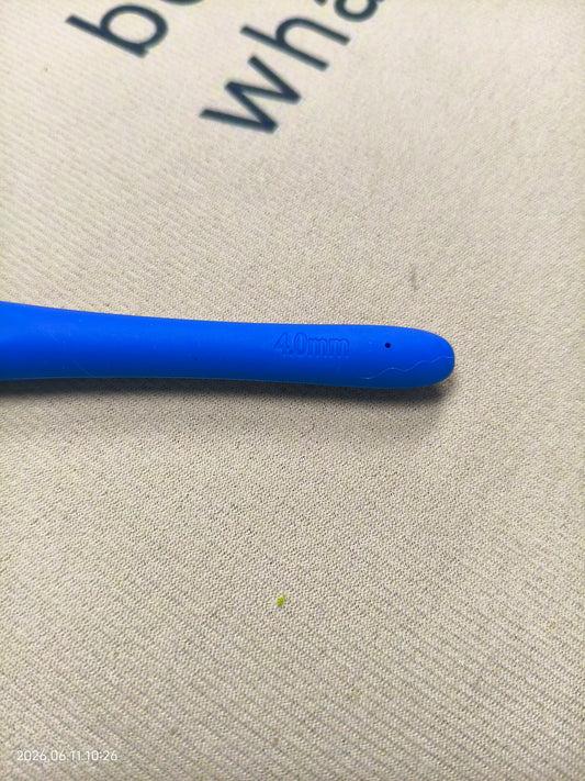 4.0mm Crochet Hook β Ergonomic Soft Grip Handle for Comfortable Crocheting