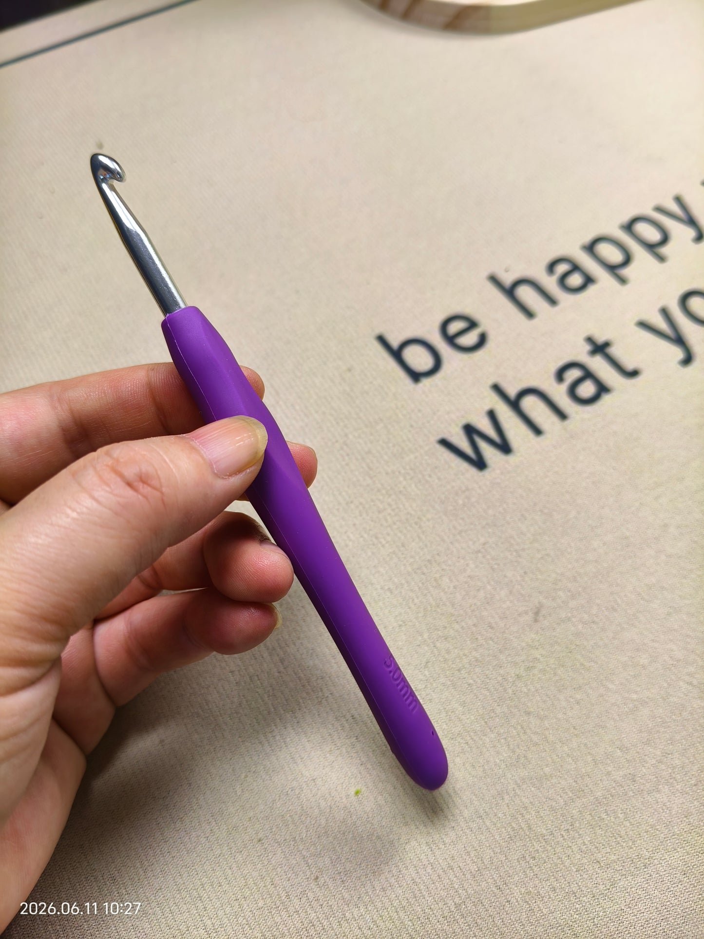 5.0mm Crochet Hook – Ergonomic Soft Grip Handle for Comfortable Crocheting