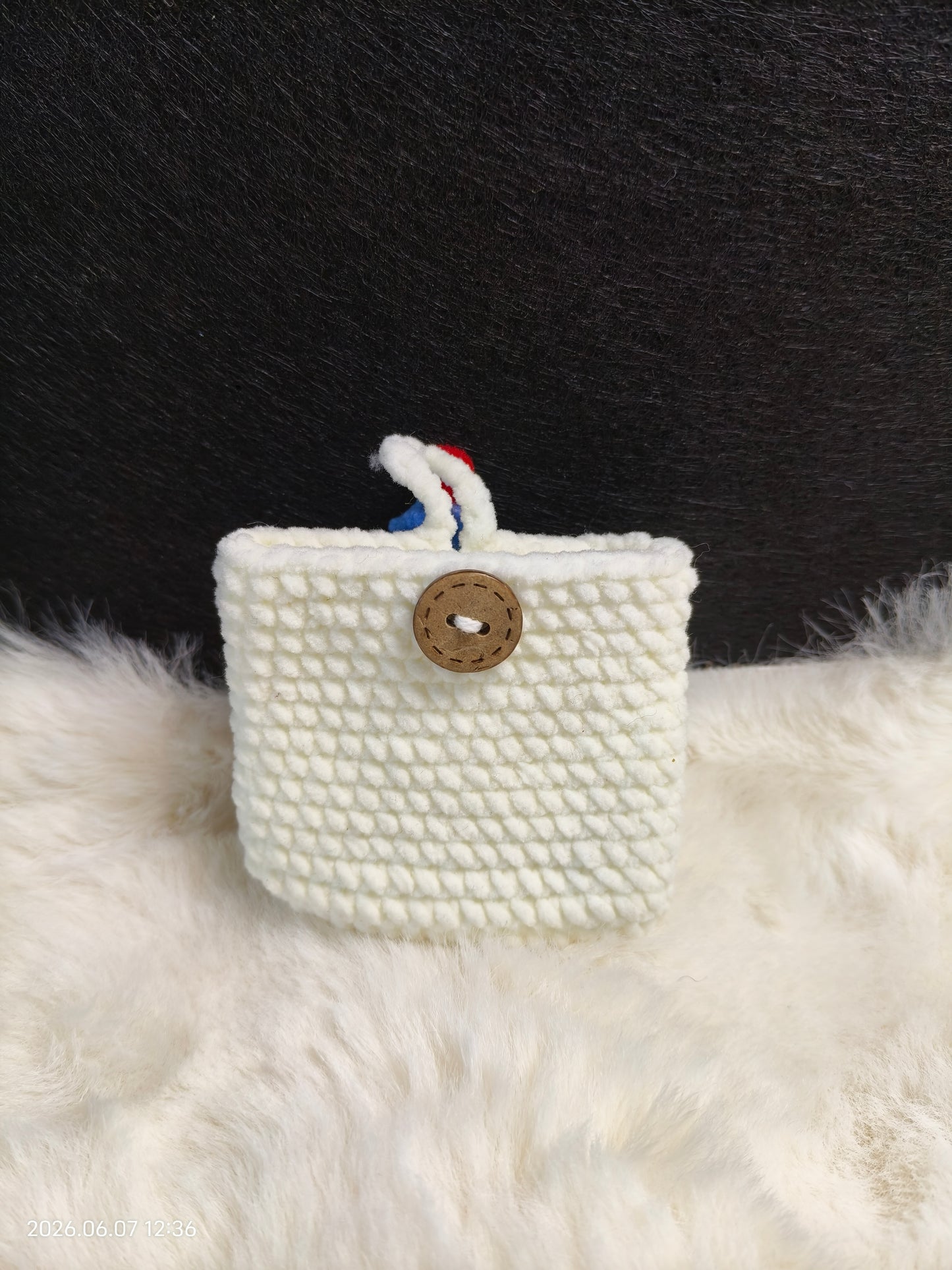 Crochet Dog Earphone Case | Handmade AirPods Pouch with Strap for Bag or Keychain