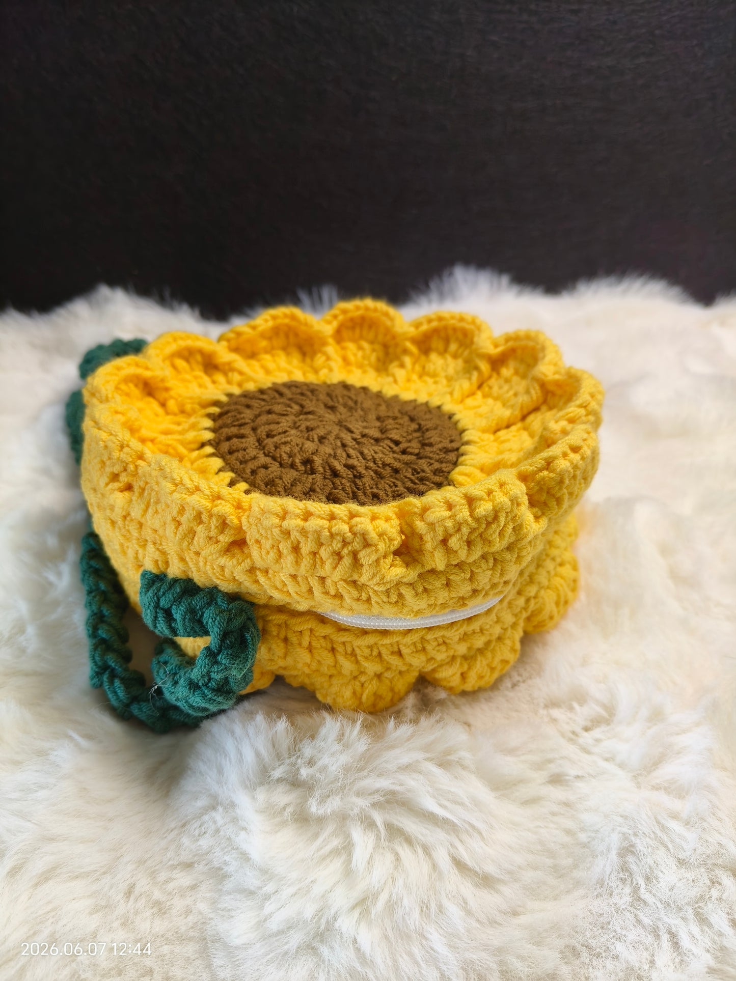 Crochet Sunflower Crossbody Bag | Handmade Round Purse with Zipper and Adjustable Strap