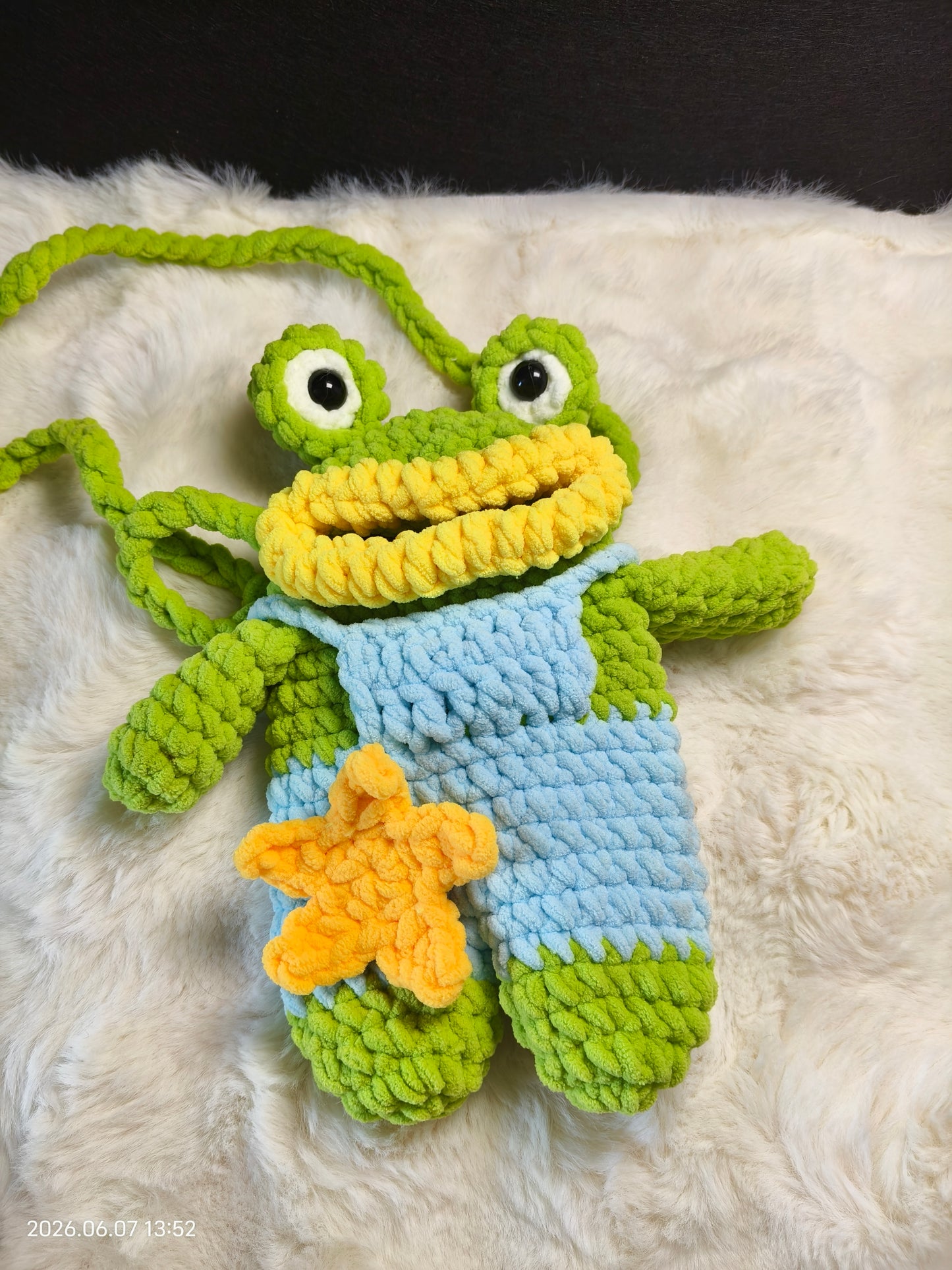 Crochet Frog Tote Bag | Handmade Shoulder Bag with Long Straps for Everyday Use