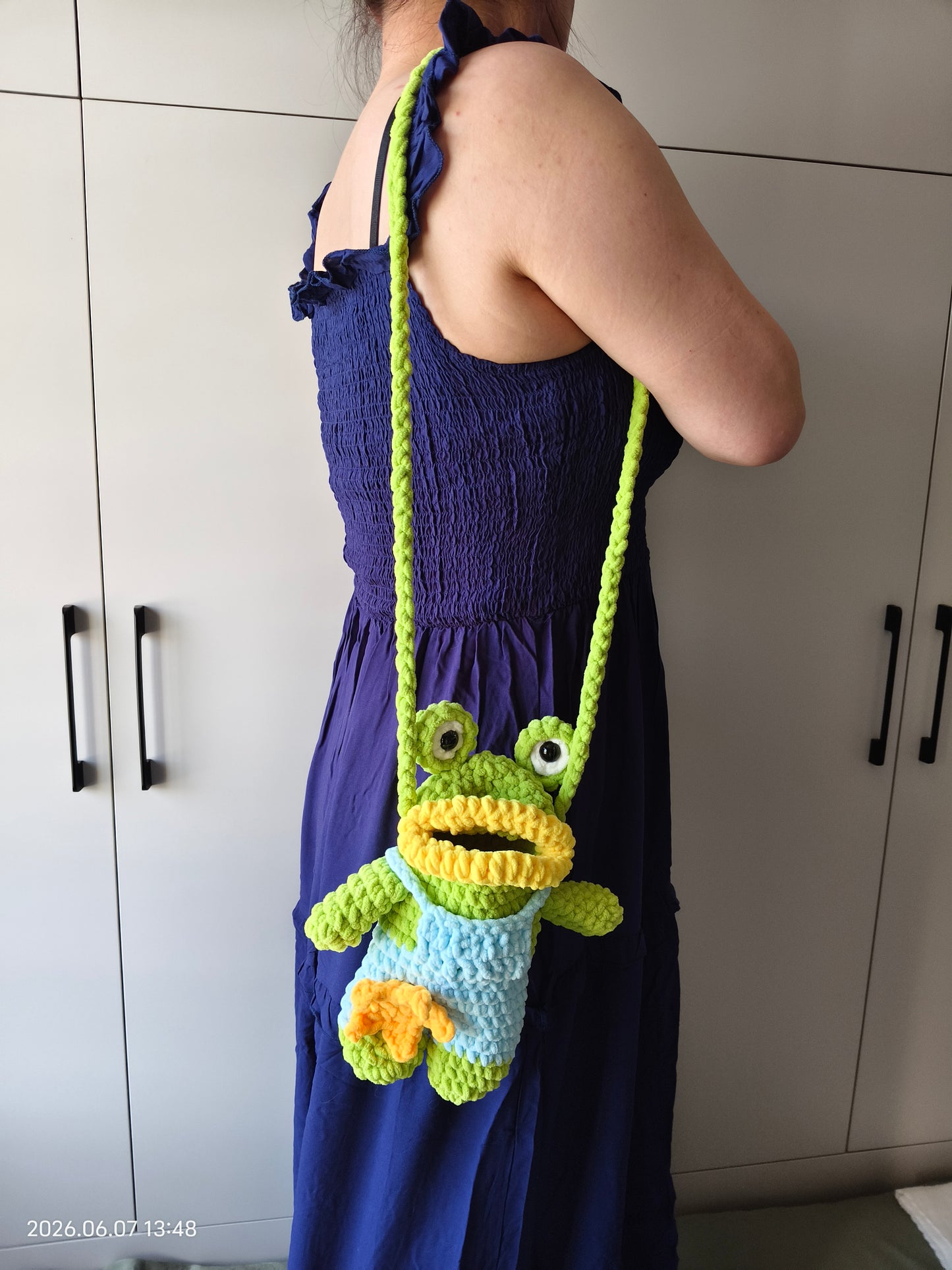Crochet Frog Tote Bag | Handmade Shoulder Bag with Long Straps for Everyday Use