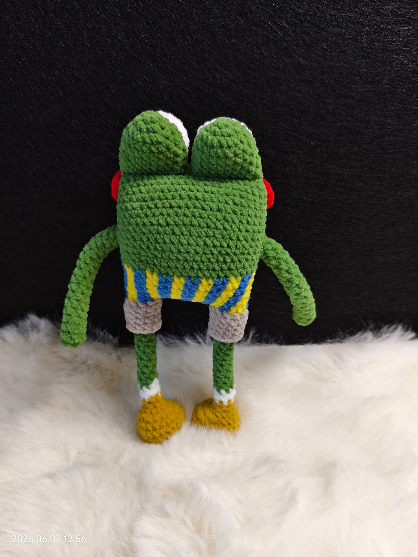 Crochet Big Mouth Frog | Handmade Amigurumi Plush Toy for Shelf or Gift