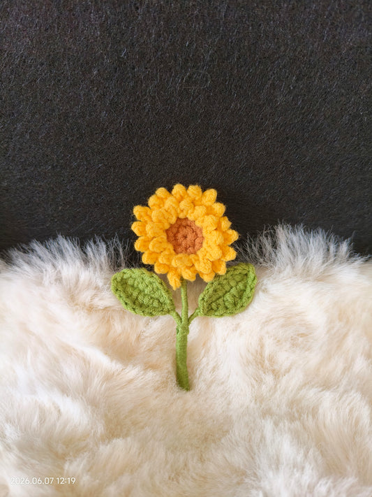 Crochet Sunflower Brooch | Handmade Pin for Bag, Hat, or Jacket Decor