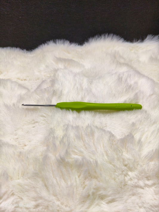 2.0mm Crochet Hook – Ergonomic Soft Grip Handle for Comfortable Crocheting